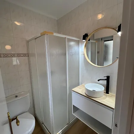 度假居 Chalet Pareado Con Piscina En El Centro De 格尔尼卡