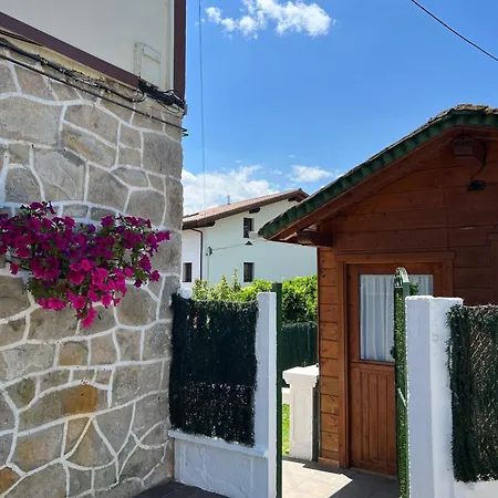 度假居 Chalet Pareado Con Piscina En El Centro De