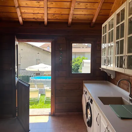 度假居 Chalet Pareado Con Piscina En El Centro De