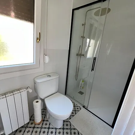 度假居 Chalet Pareado Con Piscina En El Centro De